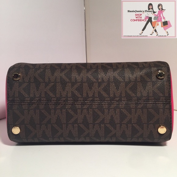 ᎷᎥᏟᎻᎪᎬᏞ ᏦᎾᏒᎦ MD CIARA PINK SIGNATURE MESSENGER - Picture 6 of 8